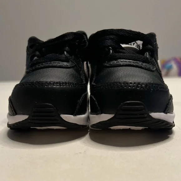NIKE AIR MAX Toddler sneakers size 6c - Picture 9 of 9